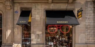 La firma estadounidense Moscot abre en Barcelona su primera óptica en España