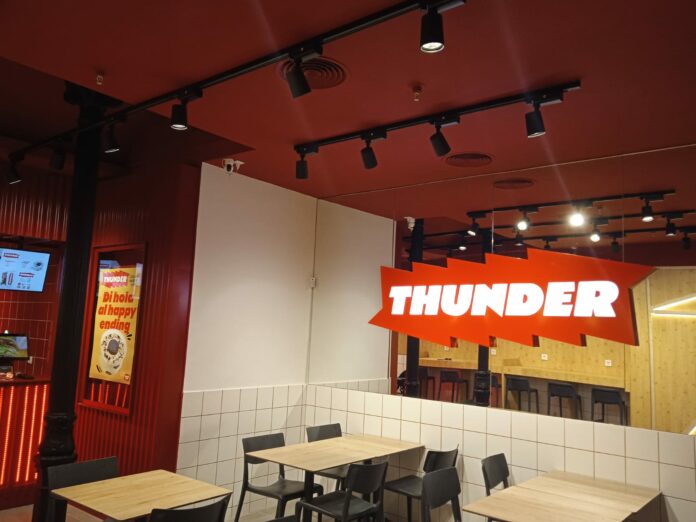 Foto Interior Thunder Thunder
