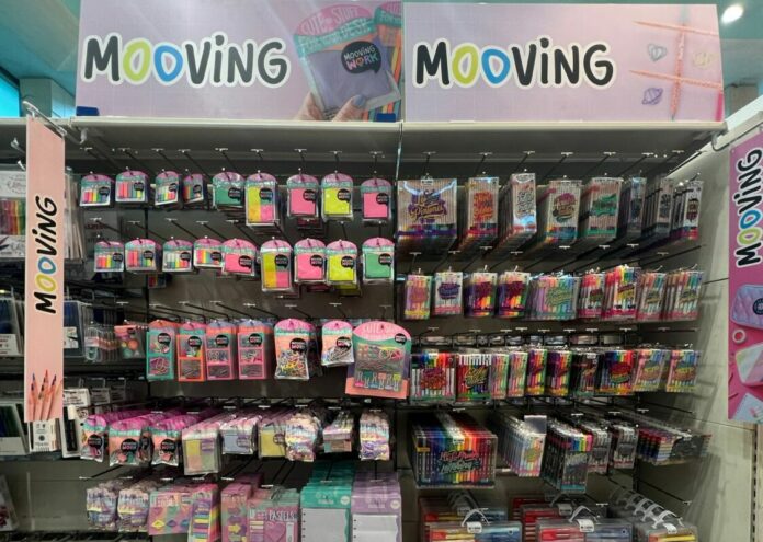 Mooving Paper Mooving Paper