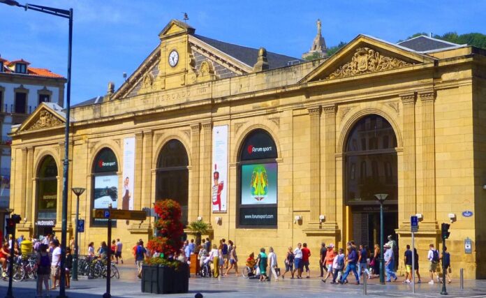 San_Sebastián_Centro_Comercial_La_Bretxa_(Edificio_Arkoak)