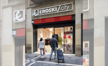 Eroski inaugura un nuevo supermercado en Pamplona