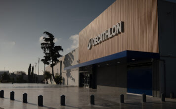 Decathlon renueva la imagen de su tienda en la localidad madrileña de Alcorcón