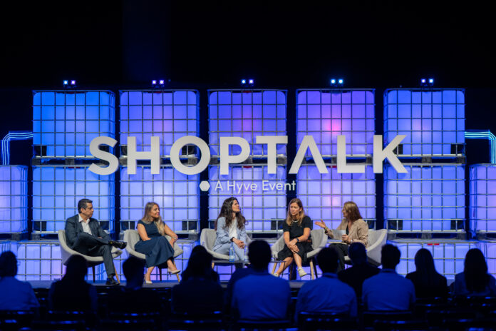 Mesa redonda Shoptalk Mesa redonda Shoptalk