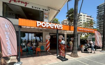 Popeyes se estrena en Marbella con un restaurante en el paseo marítimo
