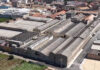 El futuro parque comercial de Canals (Valencia) inicia su transformación con la demolición de la antigua fábrica Ferry’s