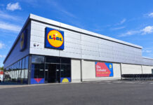 Lidl reabre su tienda de Carballo tras una inversión de 3 millones de euros