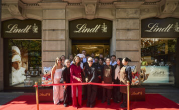 Lindt abre en Barcelona su mayor boutique en España